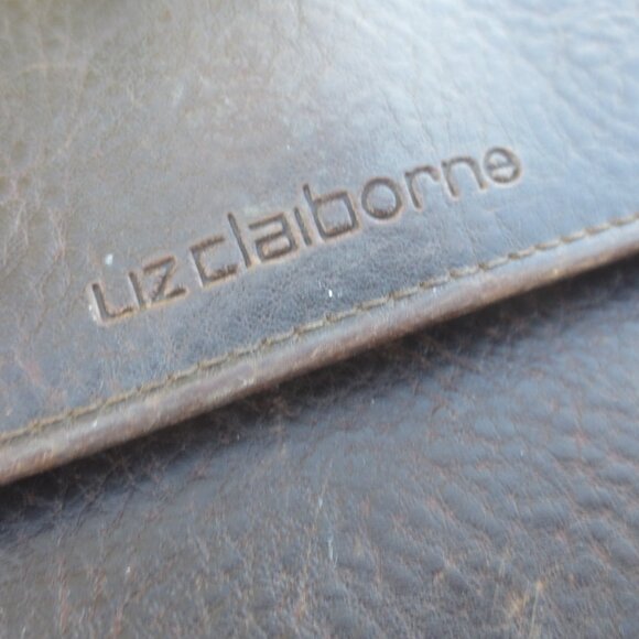 Liz Claiborne Thick Leather Utility Travel Shoulder Pouch. - Picture 3 of 11